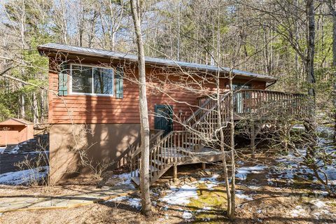 516 Betsy Ross Lane sold home in Riceville Forest, Asheville, NC