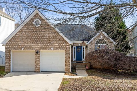 13931 Pine Harbor Road sold home in Harbor Club, Charlotte, NC