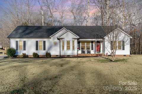 101 Ingonish Drive sold home in Keltic Meadows, Gastonia, NC