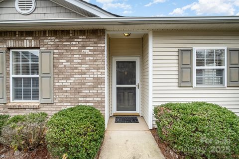 5619 Glen Cove Drive sold condo in Village Glen, Charlotte, NC