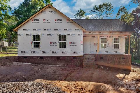 1235 Ebinport Road sold home in Avondale Terrace, Rock Hill, SC