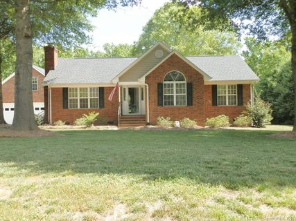 1501 Bradley Drive