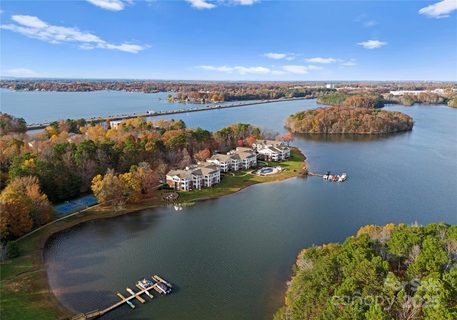 940 Jetton Street 13 sold home in Spinnaker Point, Davidson, NC