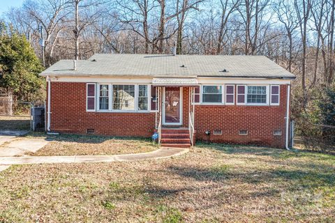 2919 Bellaire Drive