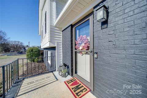 2208 Pennick Court sold home in Rocky River Acres, Harrisburg, NC
