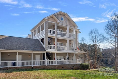 8938 Rosalyn Glen Road
