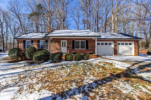 136 Monte Vista Road sold home in Monticello Heights, Statesville, NC