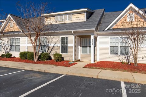 2025 Shady Pond Drive sold townhome in Harpers Mill, Lake Wylie, SC