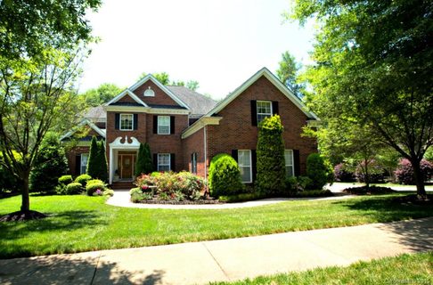 Previously sold for $443,500