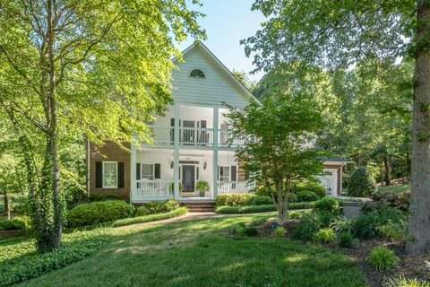 207 Hickory Lane Drive