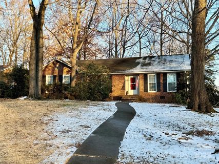 905 Stoney Crest Court sold home in White Oaks Acres, Mooresville, NC