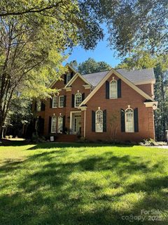4392 Enchantment Cove Lane
