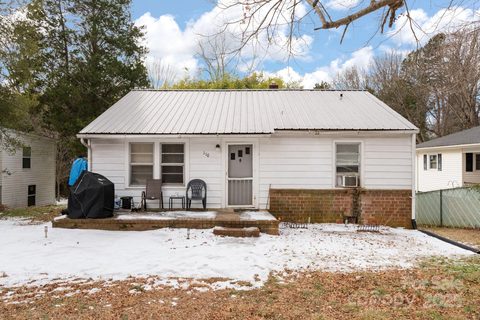 110 Willowbrook Circle sold home in Woodcrest, Lexington, NC