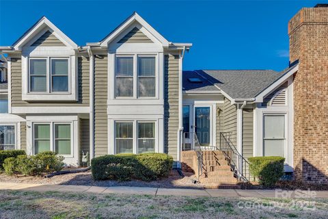 7251 Meeting Street sold home in The Gates at Quail Hollow, Charlotte, NC