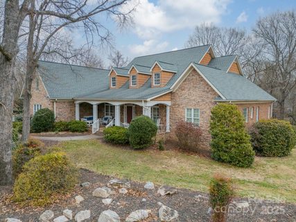 5218 Shadow Pond Lane sold home in Cottonwood, Charlotte, NC
