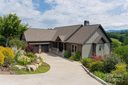 18 Gracie Lane sold home in Weaverville, SC