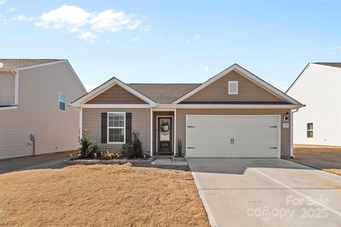 1729 Nia Road sold home in Mckee Creek Village, Charlotte, NC