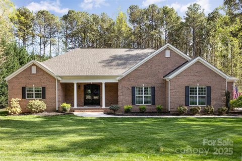 574 Barber Loop sold home in Watertree Landing, Mooresville, NC