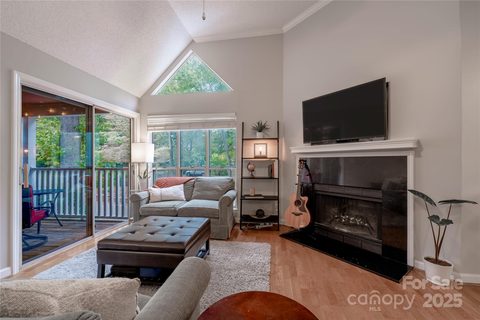 2502 Cranbrook Lane sold condo in The Villages Of Eastover Glen, Charlotte, NC