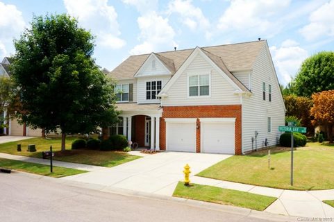 Previously sold for $251,500