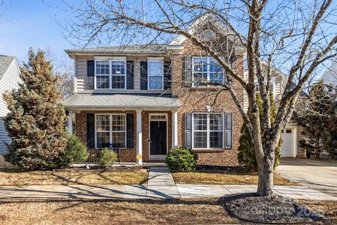 14426 Laurel Tree Lane
