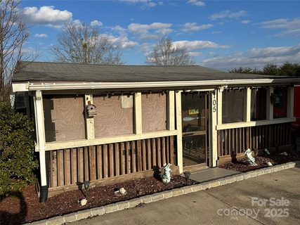 105 Richard Drive
