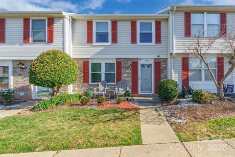 182 Water Oak Drive sold townhome in Parklake, Pineville, NC