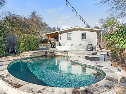 1408 Edgewater Drive