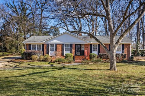 3019 Parkstone Drive sold home in Parkstone, Charlotte, NC