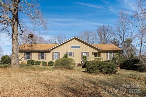 7753 Old Post Road sold home in Deertrack, Denver, NC