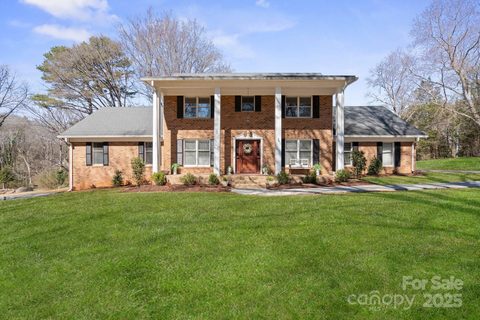 107 Cambridge Road sold home in Sherwood Forest, Huntersville, NC