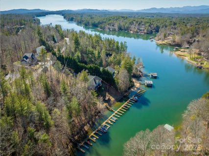 1504 Brentwood Place active home in East Shores, Morganton, NC