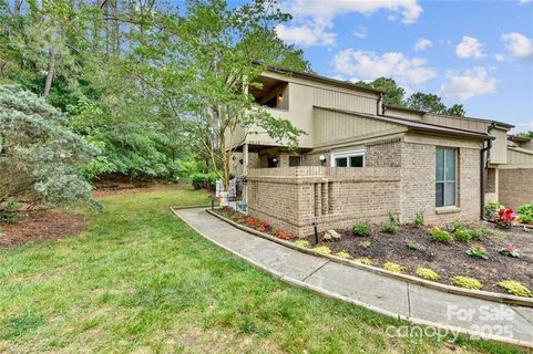 8049 Charter Oak Lane sold townhome in Treva Woods, Charlotte, NC