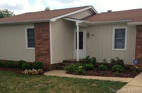 3242 Farm Lake Drive sold home in Parkview, Concord, NC