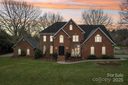 10506 Kenlauren Terrace sold home in Charlotte, SC