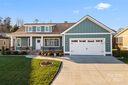 102 Olde Oak Way sold home in Hendersonville, SC