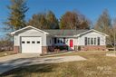 40 Doanbury Court sold home in Hendersonville, SC