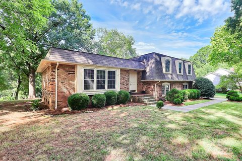 4210 Pepperidge Drive sold home in Montibello Crossing, Charlotte, NC