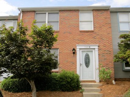 7309 B Pebblestone Drive sold home in Waterford Twn Homes, Charlotte, NC