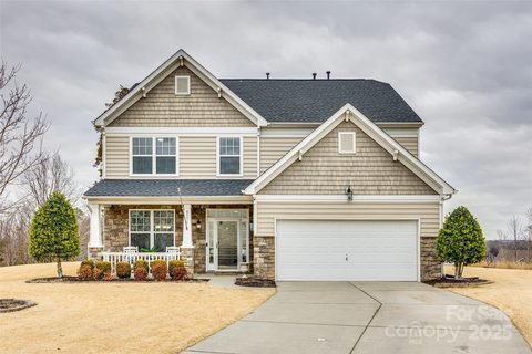 4376 Foxfield Court sold home in Bridge Pointe, Harrisburg, NC