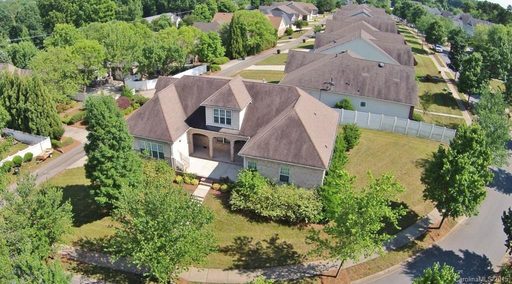 20113 Colony Point Lane sold home in Mckenzie Place, Cornelius, NC