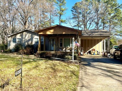 6025 Carver Boulevard sold home in Rockwell Park, Charlotte, NC