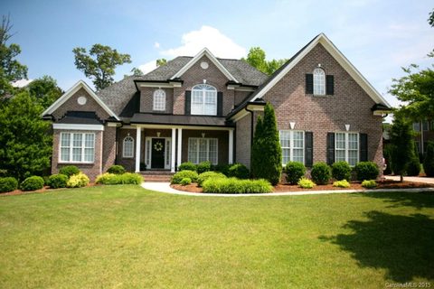 Previously sold for $384,000