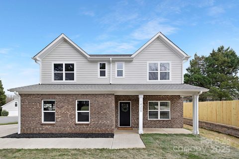 14309 King Eider Drive sold home in Wing Pointe, Charlotte, NC