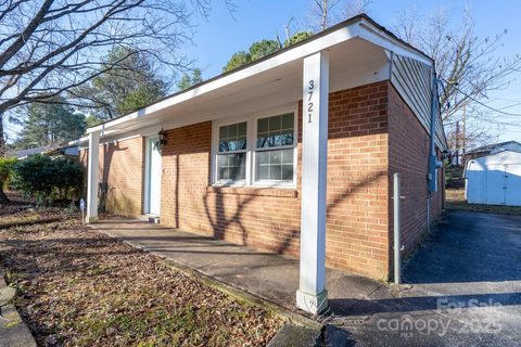 3721 Braden Drive sold home in Garden City, Charlotte, NC