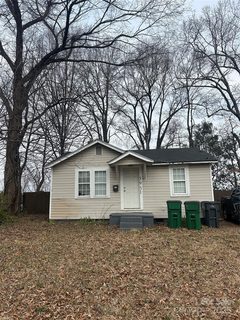 3931 Bearwood Avenue sold home in Howie Acres, Charlotte, NC