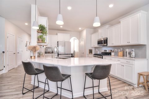 124 Doncaster Drive