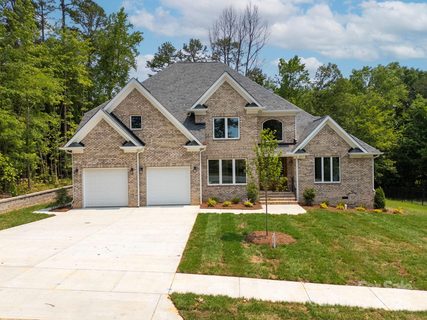 2418 Lexington Approach Drive sold home in Lexington, Charlotte, NC