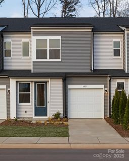 8012 Lerwick Trail
