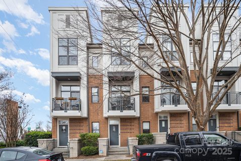 946 E 8th Street sold home in M Street, Charlotte, NC